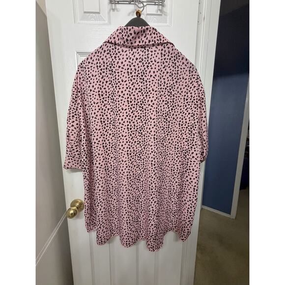 Women’s SHEIN Curve Pink & Black Animal Print Button-Up Blouse - Size 3X - Picture 4 of 9